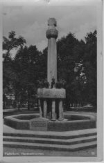 Paderborn Husarenbrunnen.jpg
