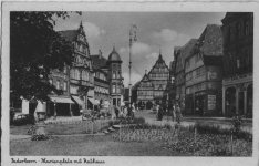 Paderborn Marienplatz mit Rathaus.jpg