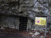 Höhle.JPG