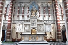 Altar3.JPG