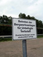 Warnschild.jpg