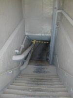 33 Treppe Ausgang2.JPG