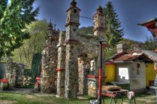 IMG_0013_4_5_tonemapped.jpg IMG_0013_4_5_tonemapped.jpg