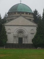 Mausoleum 003.jpg