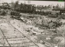 Verladebahnhof Hintergrund Bahnsiedlung.jpg