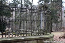 dark-places_Lenoir_Mausoleum_11.jpg