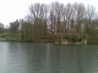Beide Bunker 303 und 304 in Adolfosee.jpg Beide Bunker 303 und 304 in Adolfosee.jpg