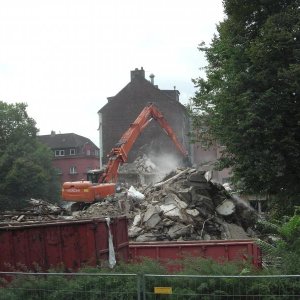 Duisburg Bruckausen Abbrucharbeiten (22).JPG