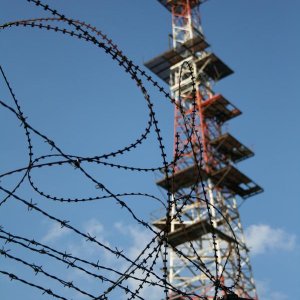 2015-04-09_18-04-41 Funkturm Langerkopf + Bunker Kindsbach.JPG