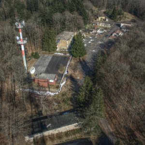 2015-04-09_16-55-27 Funkturm Langerkopf + Bunker Kindsbach.jpg