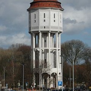 240px-Wasserturm_in_Emden.jpg