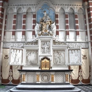 Altar3.JPG