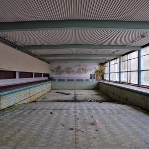 Schwimmhalle1.jpg