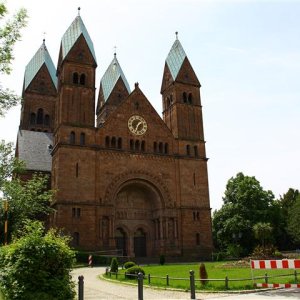 Erlöserkirche2 (Small).JPG