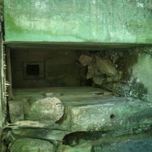 Bunker 23 Regelbautyp 108b MG-Schartenstand mit MG-Kasematte (7).JPG