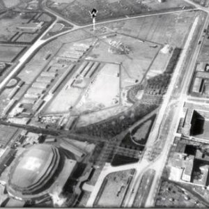 Stalag VI D (vue aérienne) le Vélodrome.jpg