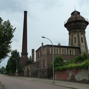 800px-BfKöthenWasserturmStraße.jpg