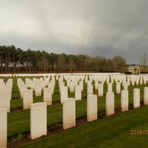 US Friedhof Rheinberg 28.3 (19).JPG