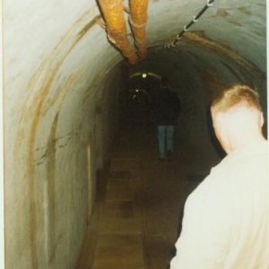 tunnel002.jpg