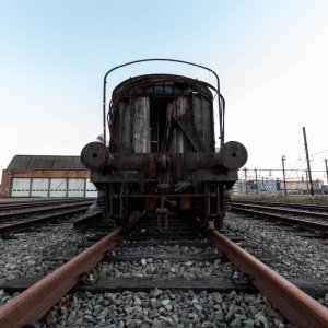 EB-16.jpg