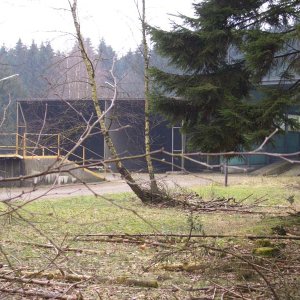 Fahrzeughallen; hinter der Wache.JPG