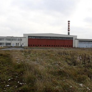 Langendiebach Hangars5 (Medium).JPG