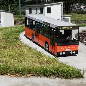 BUS.jpg