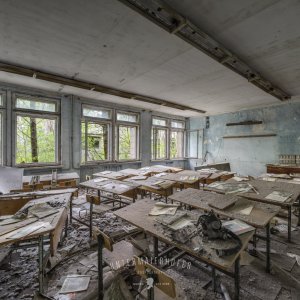 gasmask_classroom (2017) Kopie.jpg