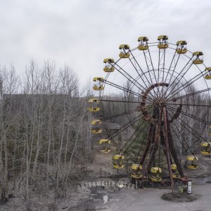 fallout_ferris_wheel (2020) Kopie.jpg