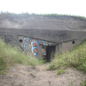 01  Bunker 1 Straßenseite.JPG
