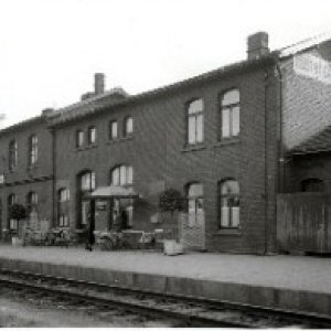 Bahnhof-Thomätor-vor-dem-Krieg-300x195.jpg