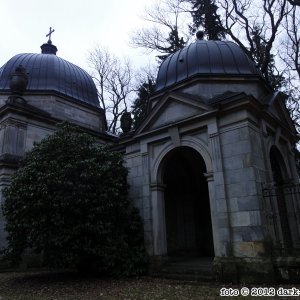 dark-places_Lenoir_Mausoleum_18.JPG