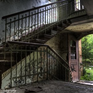 Beelitz 038_39_40_tonemapped.jpg