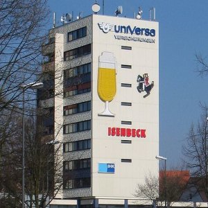 490px-Isenbeck_Bierglas_1.jpg