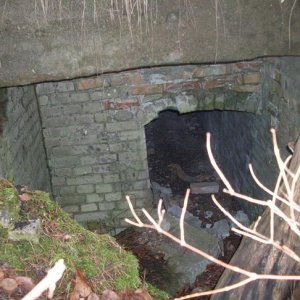 Tunnelreste an der Obra 10 Eingang.JPG