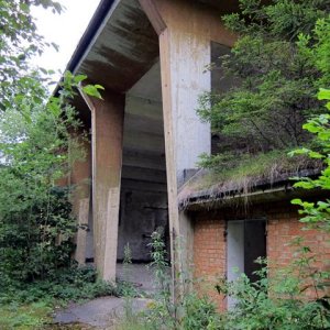 K640_08 Lagerhalle.JPG