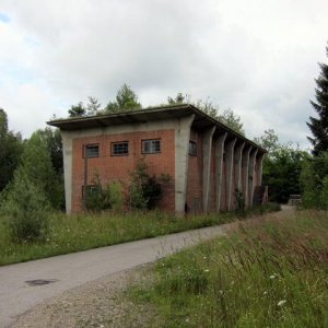 K640_06 Lager in Skelettbauweise.JPG