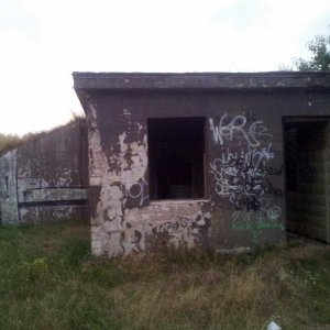 Gebäude an Bunker 2.jpg