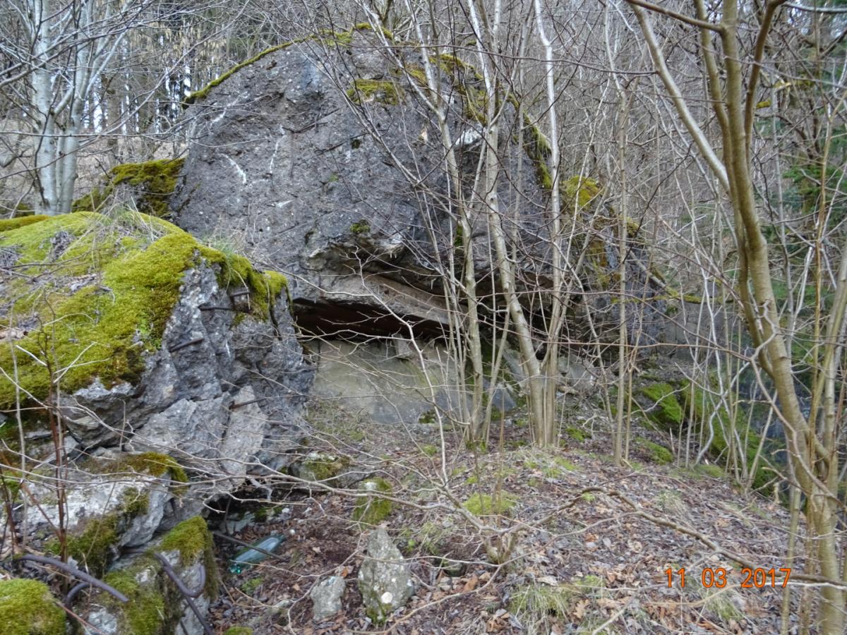 Bunker 134 Doppel MG Kasematte Regelbau107 Sonderkonstruktion für Steilhänge (33).JPG