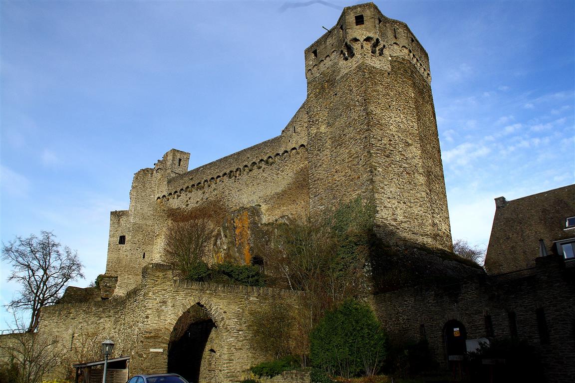 Burg Hohenstein7 (Medium).JPG