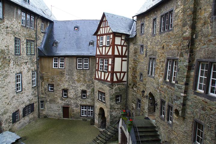 Burg Runkel29 (Small).JPG