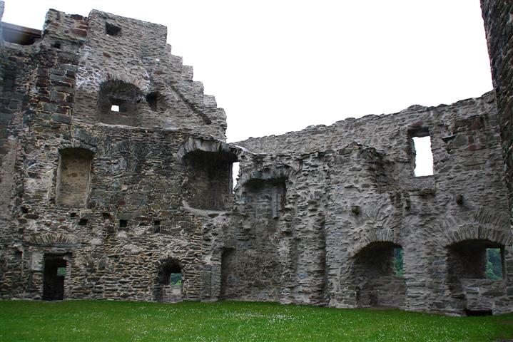 Burg Runkel51 (Small).JPG