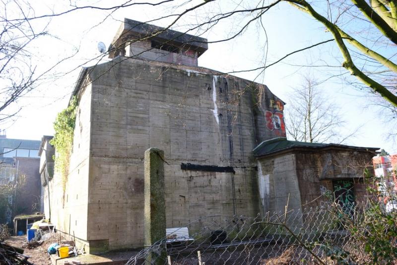 comp_1Luftschutzbunker Oberirdisch Reuschenberg - Bergheimerstraße9.jpg