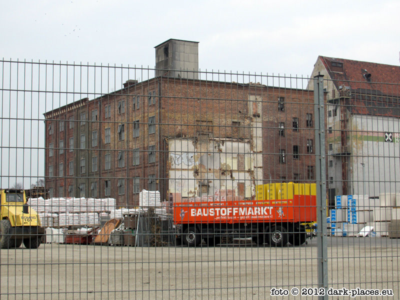 dark-places_mascjinenbau_001.jpg