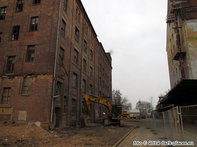 dark-places_mascjinenbau_008.jpg