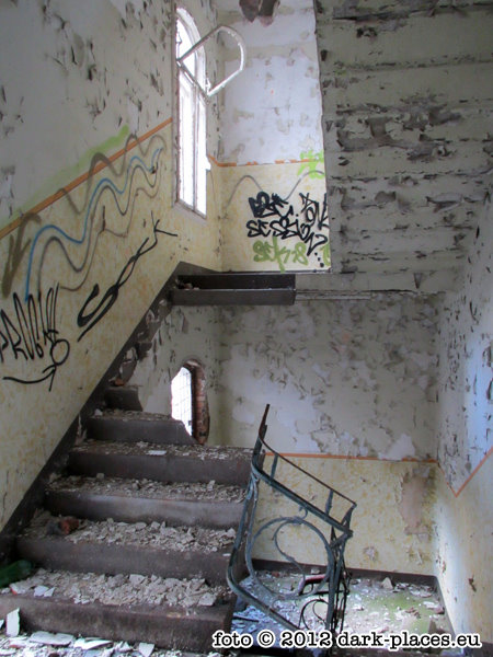 dark-places_sanatorium_A_08.jpg