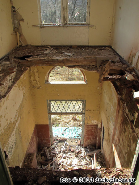 dark-places_sanatorium_B_09.jpg