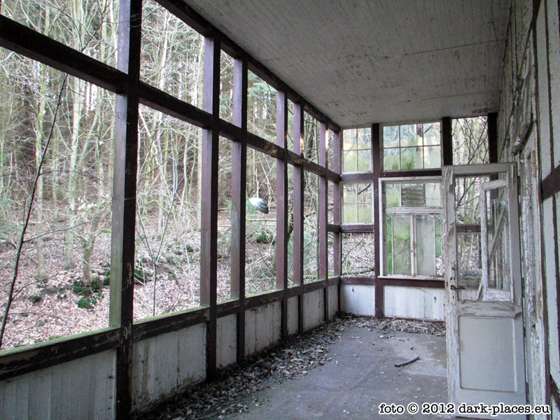 dark-places_sanatorium_C_16.jpg