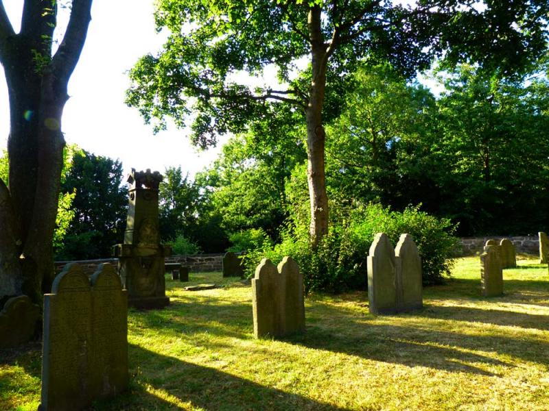 Dorffriedhof Bo-Stiepel 033.jpg