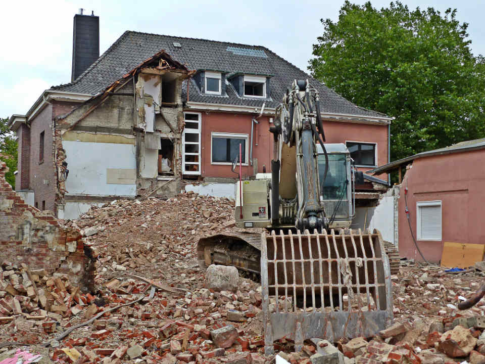 Geschäftshaus 113.jpg